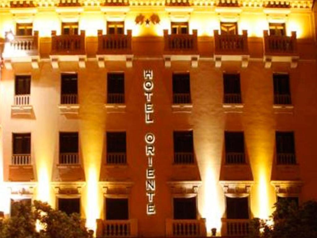 Hotel Oriente Saragozza Esterno foto